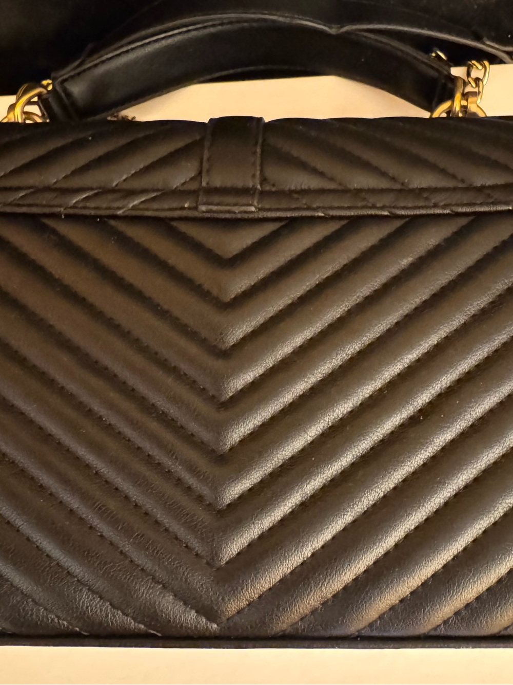 Quilted Chevron Crossbody Bag - Black
